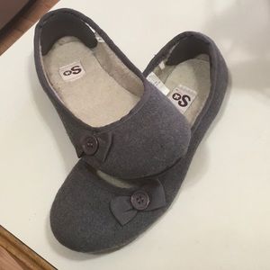 Kohl’s SO Grey Slip on Shoes